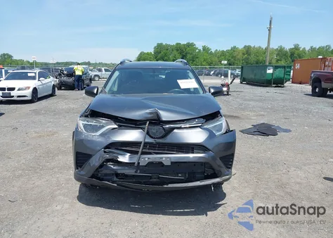 2016 Toyota Rav4 Le z USA, uszkodzony, nr VIN JTMBFREV2GD194484
